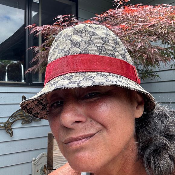 Meet your Posher, Lili - Picture 1 of 1